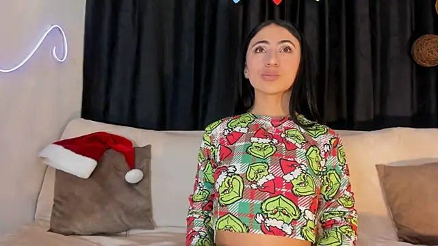 Snapshot of Gisell_s chatting on 12-13-24, 10:23 Gisell s online show from 12-13-24, 10:23