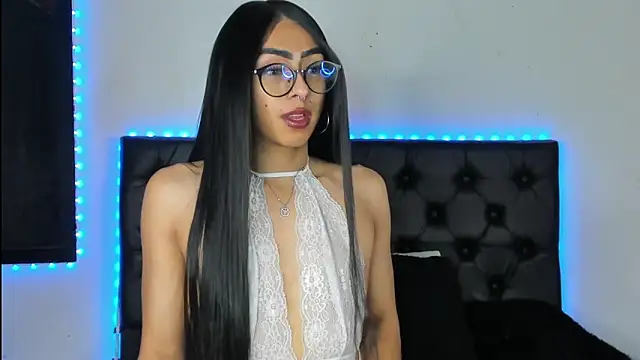 Snapshot of Skyler__blue4 chatting on 01-12-25, 04:42 Skyler blue4 online show from 01-12-25, 04:42