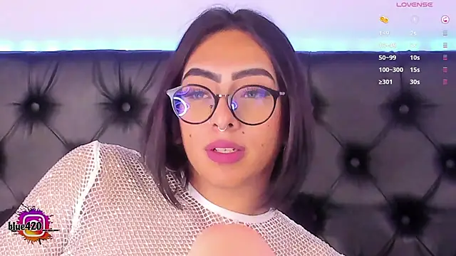 Snapshot of Skyler__blue4 chatting on 01-30-25, 02:15 Skyler blue4 online show from 01-30-25, 02:15