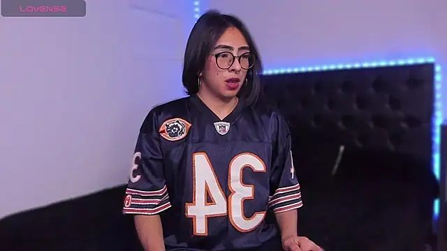 Snapshot of Skyler__blue4 chatting on 03-03-25, 04:47 Skyler blue4 online show from 03-03-25, 04:47