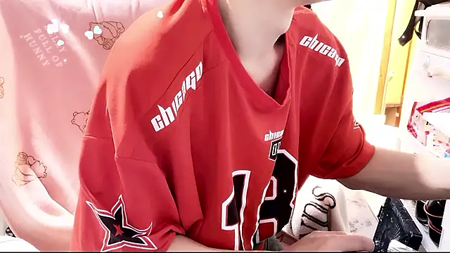 Im IVE LOVE online show from 05-07-26, 01:11