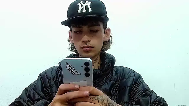 Snapshot of ttimy_x_boy chatting on 11-25-25, 09:26 ttimy x boy online show from 11-25-25, 09:26