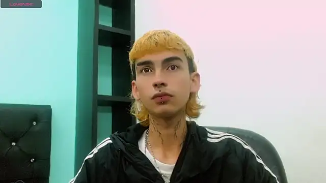 ttimy x boy online show from 03-19-26, 09:30