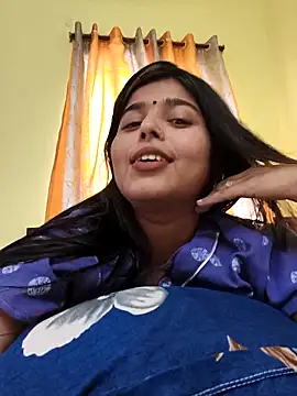 Snapshot of Sweet-Rani chatting on 04-19-26, 10:25 Sweet-Rani online show from 04-19-26, 10:25