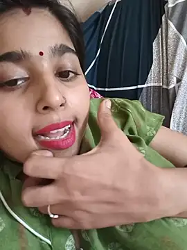 Snapshot of Sweet-Rani chatting on 05-18-26, 04:57 Sweet-Rani online show from 05-18-26, 04:57