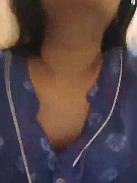 Snapshot of Sweet-Rani chatting on 05-19-26, 05:41 Sweet-Rani online show from 05-19-26, 05:41