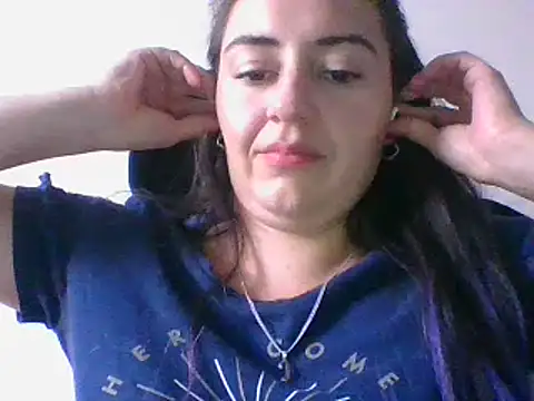  karlie kloss  online show from 01-29-25, 10:32