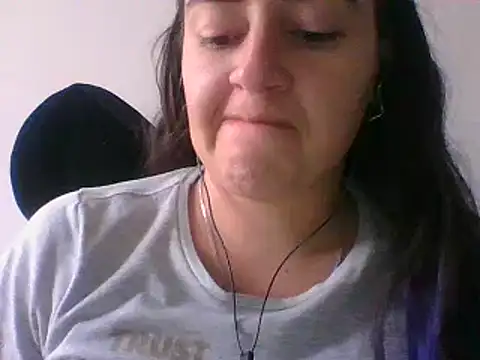  karlie kloss  online show from 02-05-25, 10:22