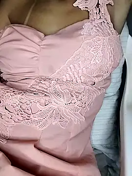 Snapshot of fofinhaa12 chatting on 02-13-25, 04:28 fofinhaa12 online show from 02-13-25, 04:28