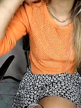 fofinhaa12 online show from 04-04-26, 03:38