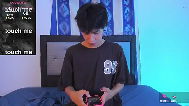 Snapshot of Johhan__Lee chatting on 12-15-24, 02:08 Johhan Lee online show from 12-15-24, 02:08