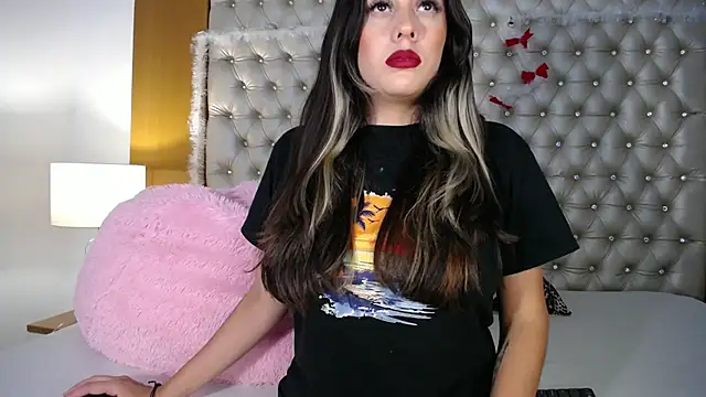 Snapshot of MegannMyerss chatting on 12-29-24, 08:37 MegannMyerss online show from 12-29-24, 08:37