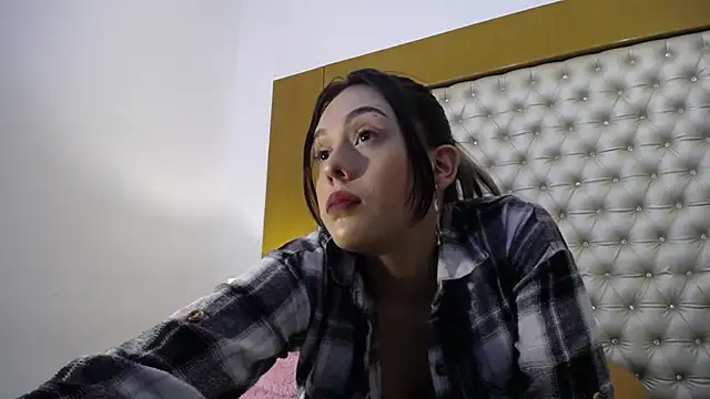 Snapshot of MegannMyerss chatting on 01-21-25, 08:00 MegannMyerss online show from 01-21-25, 08:00