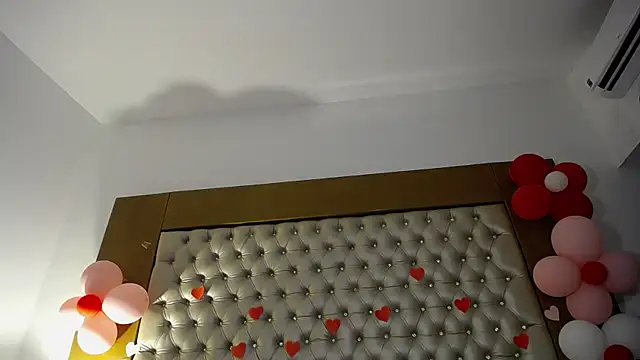 Snapshot of MegannMyerss chatting on 02-21-25, 11:10 MegannMyerss online show from 02-21-25, 11:10