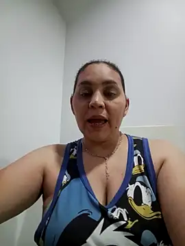 Snapshot of MirandaSoto chatting on 05-02-26, 04:06 MirandaSoto online show from 05-02-26, 04:06