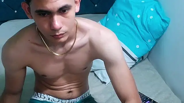 Snapshot of alexispaez457062 chatting on 12-30-24, 12:43 alexispaez457062 online show from 12-30-24, 12:43