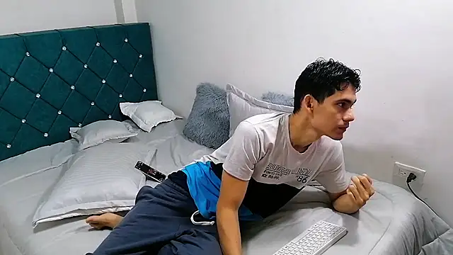 Snapshot of alexispaez457062 chatting on 02-01-25, 01:09 alexispaez457062 online show from 02-01-25, 01:09