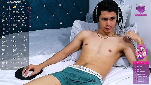 Snapshot of alexispaez457062 chatting on 03-21-25, 03:44 alexispaez457062 online show from 03-21-25, 03:44