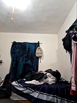 Leeroyboyxx online show from 01-20-25, 01:28