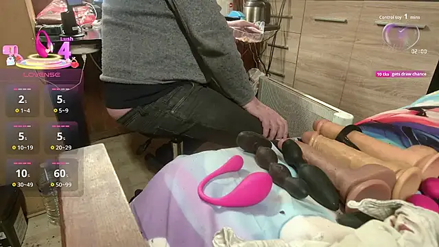 misteryman1956 online show from 12-01-25, 07:41