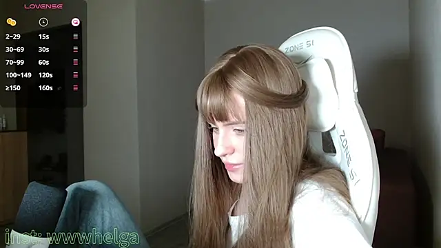 Snapshot of LizaKisses chatting on 11-27-25, 01:57 LizaKisses online show from 11-27-25, 01:57