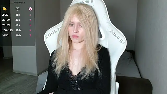 LizaKisses online show from 02-25-26, 10:25