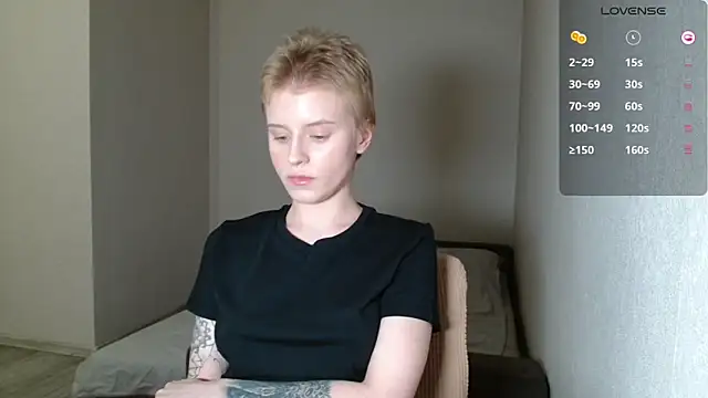 LizaKisses online show from 03-12-26, 02:01