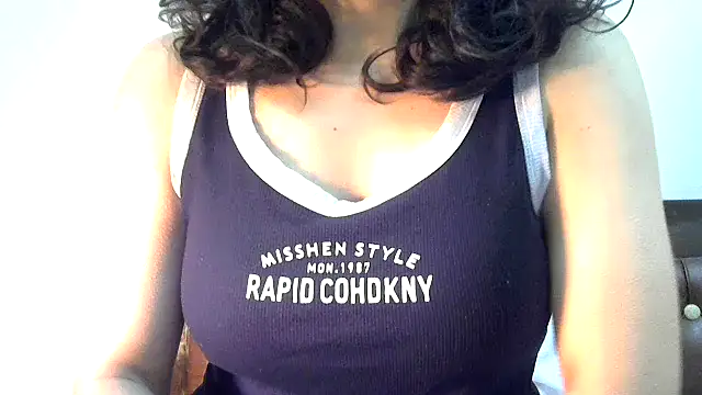 Snapshot of phuljhadi chatting on 02-15-25, 10:42 phuljhadi online show from 02-15-25, 10:42