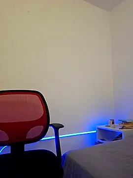 VictoriaEvaans  online show from 10-18-25, 10:10