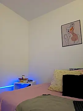 VictoriaEvaans  online show from 11-04-25, 09:47