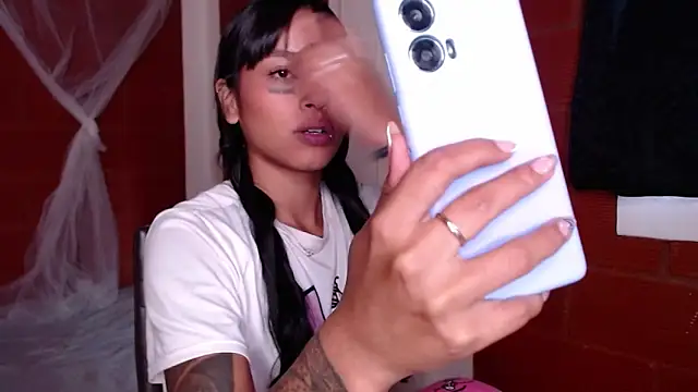 Snapshot of Priyalakshmi_ chatting on 11-22-25, 12:48 Priyalakshmi online show from 11-22-25, 12:48