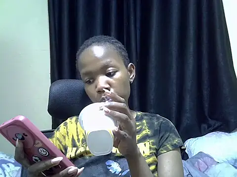 Horny-slut  online show from 09-09-25, 10:09