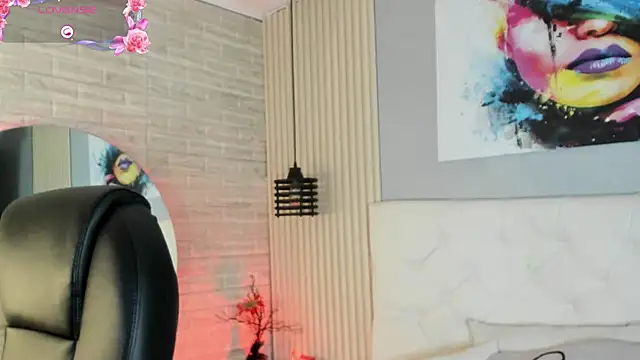 Snapshot of nicole__parker1 chatting on 01-08-25, 12:26 nicole parker1 online show from 01-08-25, 12:26
