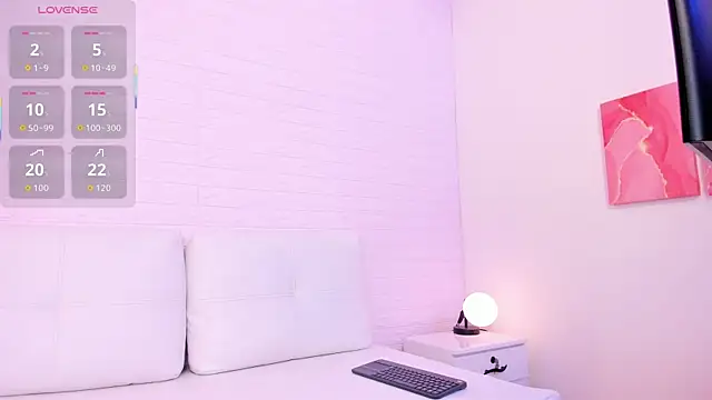 Snapshot of RenataJhonson_ chatting on 09-10-25, 05:40 RenataJhonson online show from 09-10-25, 05:40