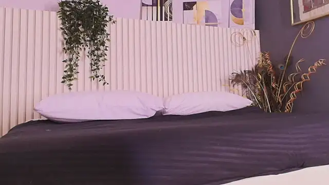 Snapshot of karina_gomez_18 chatting on 06-07-26, 01:04 karina gomez 18 online show from 06-07-26, 01:04
