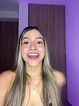 Issabela G1 online show from 02-19-25, 12:46