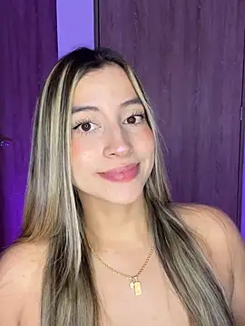 Issabela G1 online show from 01-13-26, 01:22