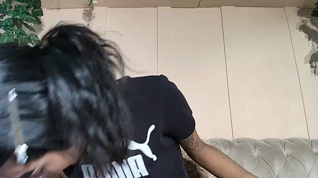 julieta aguilar1 online show from 04-26-26, 07:00