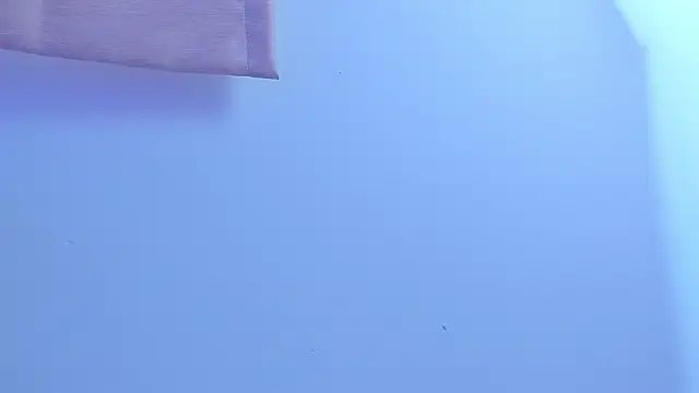 Snapshot of Bella__sweet chatting on 12-27-24, 06:31 Bella sweet online show from 12-27-24, 06:31