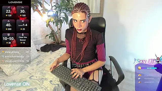 Snapshot of pixy_20 chatting on 12-13-24, 06:21 pixy 20 online show from 12-13-24, 06:21