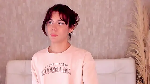 Snapshot of pixy_20 chatting on 09-10-25, 02:39 pixy 20 online show from 09-10-25, 02:39