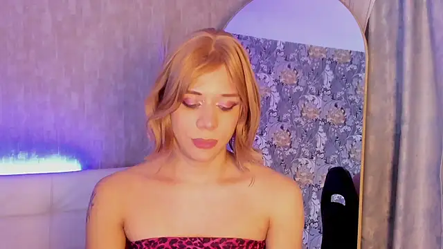 Snapshot of pixy_20 chatting on 11-07-25, 04:01 pixy 20 online show from 11-07-25, 04:01