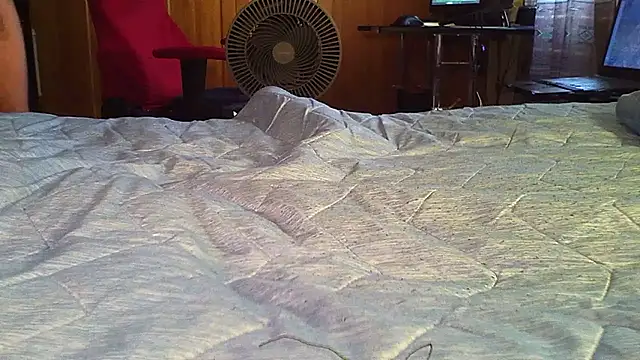 Snapshot of qoooqing67 chatting on 11-06-25, 06:14 qoooqing67 online show from 11-06-25, 06:14