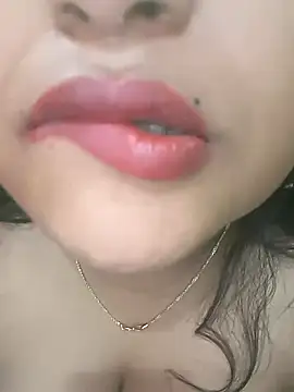 Snapshot of Ashwini_Gowda_91 chatting on 01-05-25, 01:13 Ashwini Gowda 91 online show from 01-05-25, 01:13