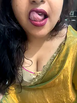 Snapshot of Ashwini_Gowda_91 chatting on 10-11-25, 05:44 Ashwini Gowda 91 online show from 10-11-25, 05:44