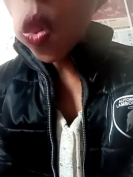 Snapshot of zoya_khan25 chatting on 12-09-24, 06:55 zoya khan25 online show from 12-09-24, 06:55