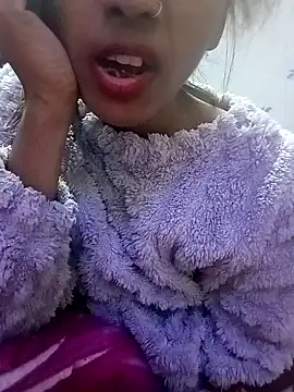 Snapshot of zoya_khan25 chatting on 01-13-25, 04:08 zoya khan25 online show from 01-13-25, 04:08