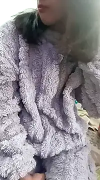 Snapshot of zoya_khan25 chatting on 01-15-25, 06:43 zoya khan25 online show from 01-15-25, 06:43