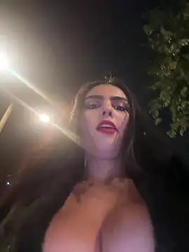 Snapshot of Maddy_Rouse_ chatting on 12-24-24, 12:55 Maddy Rouse online show from 12-24-24, 12:55