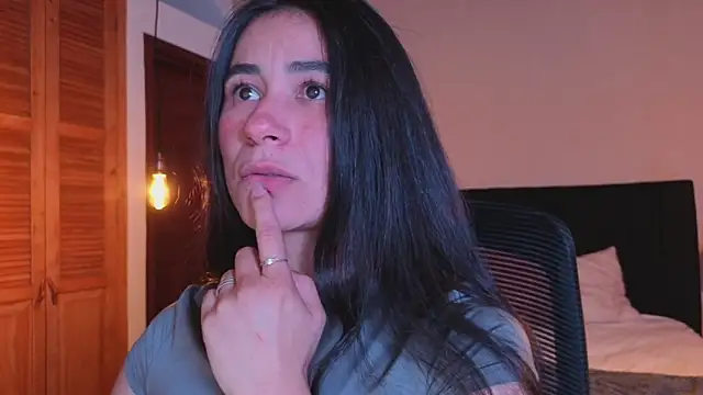 ChloeTurner  online show from 02-17-26, 08:15